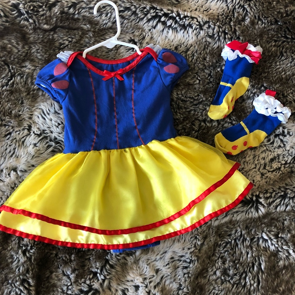 Snow White dress
